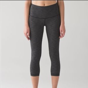 Lululemon Wunder Under Crop Hi Rise Full-On Luxtreme 21